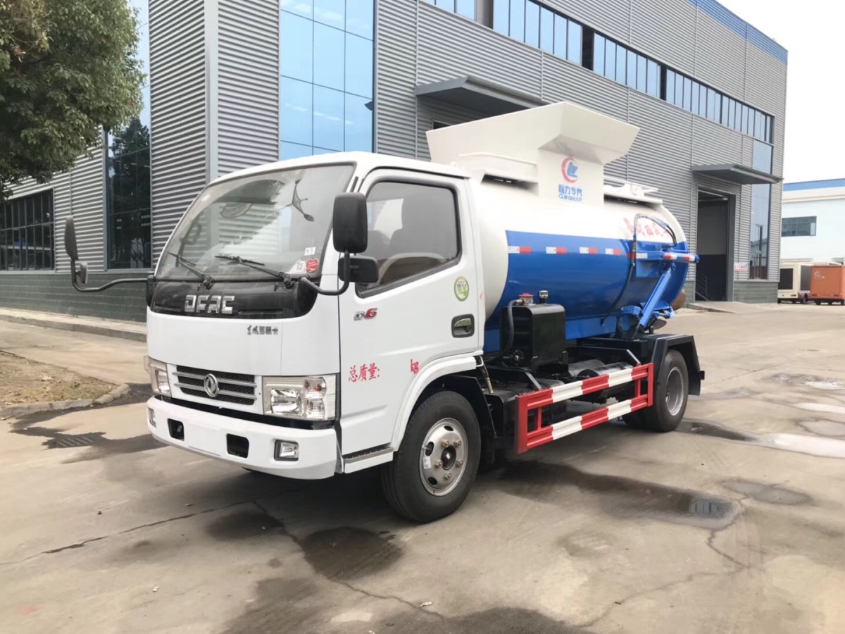 5噸東風小多利卡餐廚垃圾車